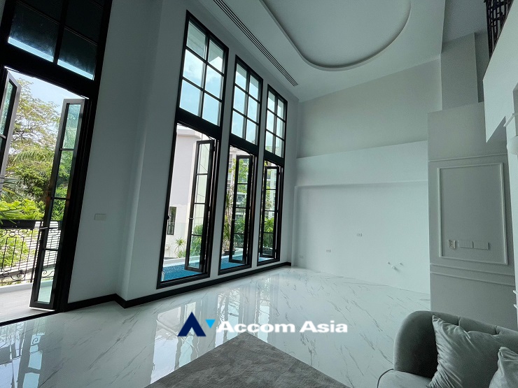 4  4 br House For Sale in Sukhumvit ,Bangkok BTS Phra khanong - BTS Ekkamai at House  in compound AA29884