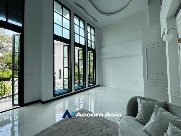 6  4 br House For Sale in Sukhumvit ,Bangkok BTS Phra khanong - BTS Ekkamai at House  in compound AA29884