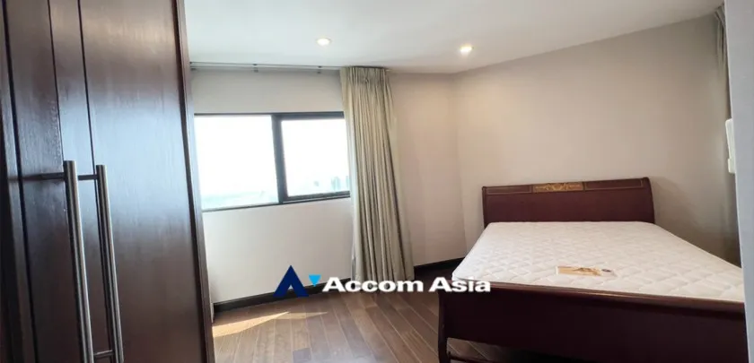  1  2 br Condominium For Sale in Sathorn ,Bangkok BTS Sala Daeng - MRT Lumphini at Sathorn Gardens AA29895