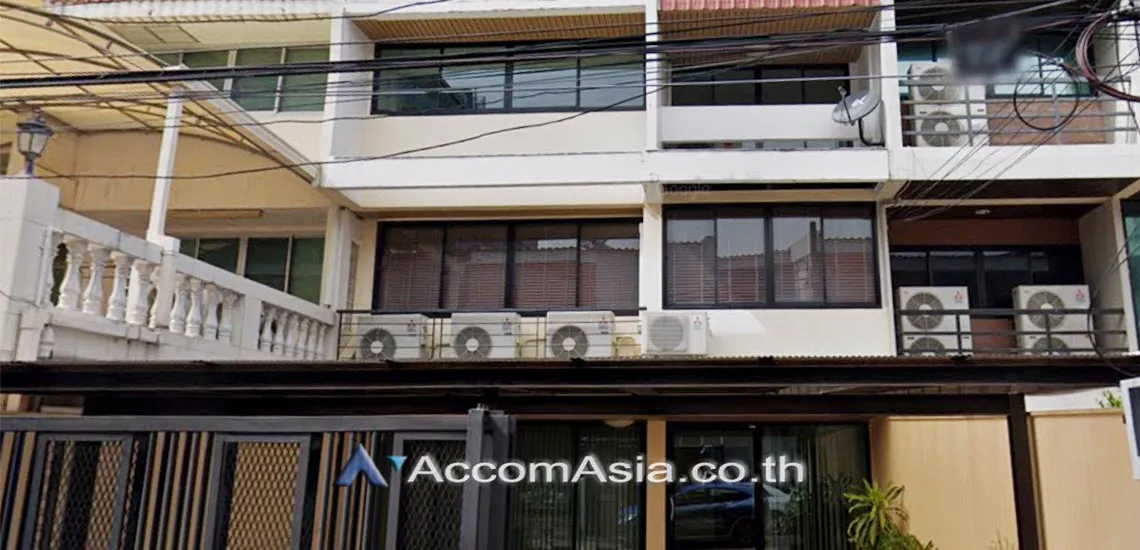  Townhouse at Sukhumvit Townhouse  4 Bedroom for Rent BTS Phrom Phong in Sukhumvit Bangkok