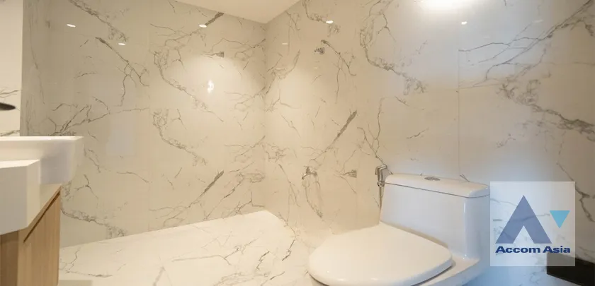 10  3 br Apartment For Rent in Sukhumvit ,Bangkok BTS Ekkamai at Exclusive Residence AA29930