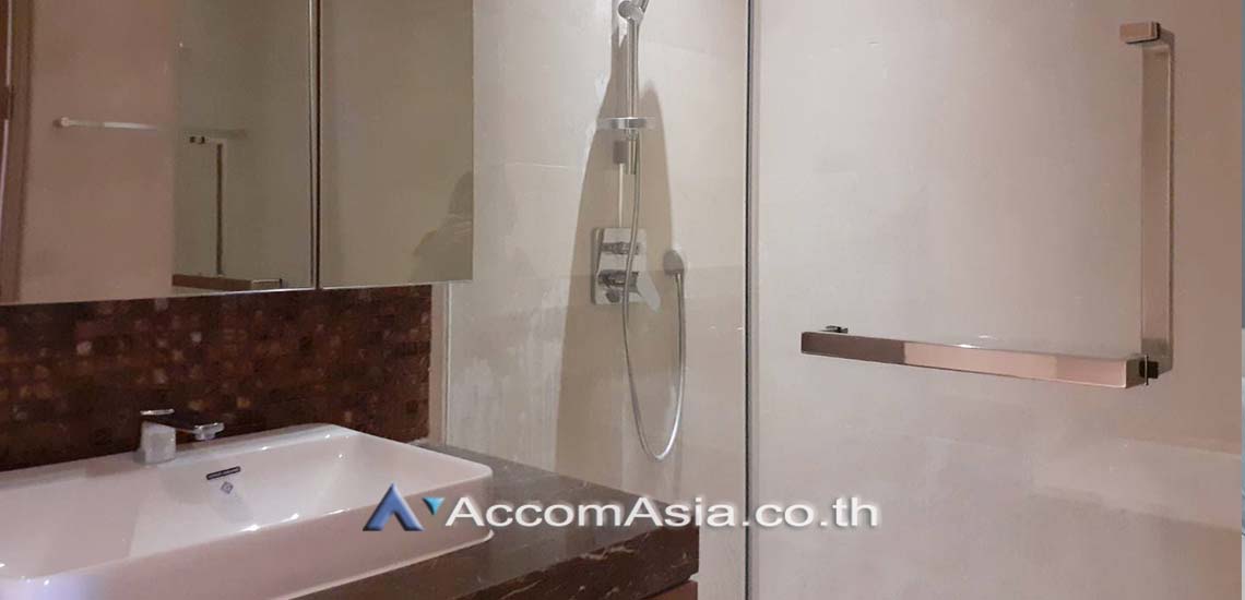 7  2 br Condominium For Rent in Ploenchit ,Bangkok BTS Ratchadamri at Magnolias Ratchadamri Boulevard AA29948