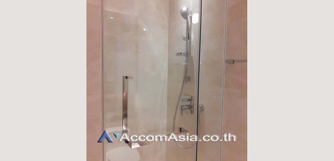 10  2 br Condominium For Rent in Ploenchit ,Bangkok BTS Ratchadamri at Magnolias Ratchadamri Boulevard AA29949