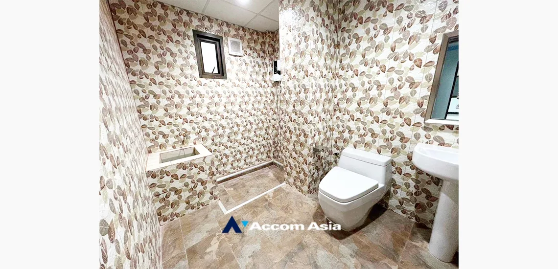 16  4 br House for rent and sale in Ploenchit ,Bangkok BTS Chitlom AA29957