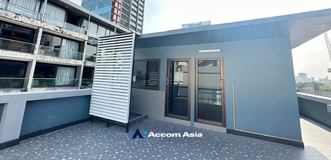 4  4 br House for rent and sale in Ploenchit ,Bangkok BTS Chitlom AA29957