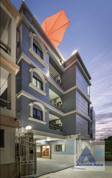 20  4 br House For Rent in Ploenchit ,Bangkok BTS Chitlom AA29957