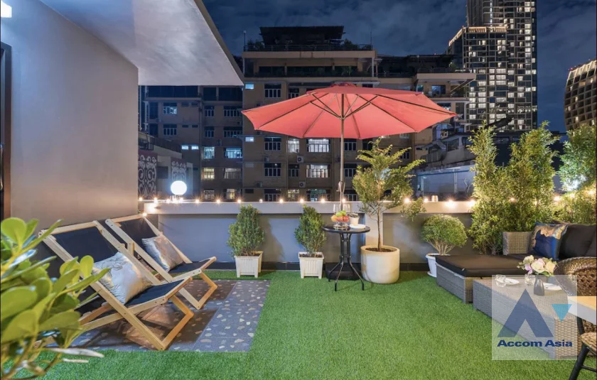 18  4 br House For Rent in Ploenchit ,Bangkok BTS Chitlom AA29957
