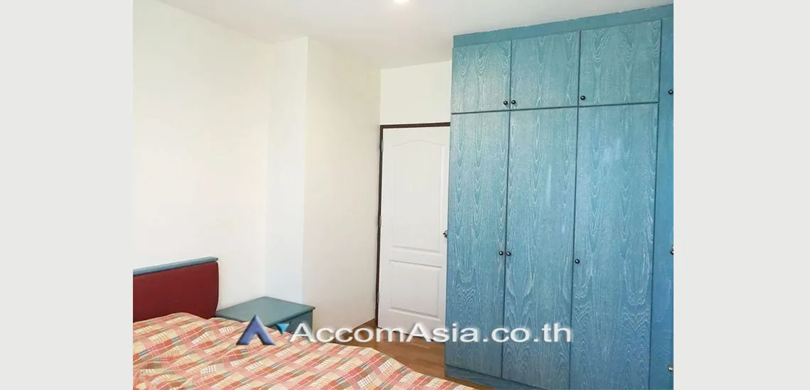  1  3 br Condominium For Rent in Silom ,Bangkok BTS Surasak at Sathorn House AA29965