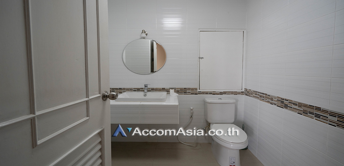 8  3 br Condominium For Rent in Sukhumvit ,Bangkok BTS Thong Lo at Karuehart Thongthip AA29971