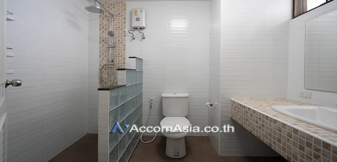 9  3 br Condominium For Rent in Sukhumvit ,Bangkok BTS Thong Lo at Karuehart Thongthip AA29971