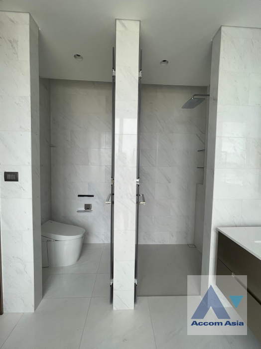 7  3 br Condominium For Rent in Ploenchit ,Bangkok BTS Chitlom at The Residences at Sindhorn Kempinski Hotel Bangkok AA29972