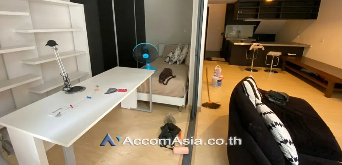 unit 2 Bedrooms  Condominium For Rent in Sukhumvit, Bangkok  near BTS Phrom Phong (AA29974)
