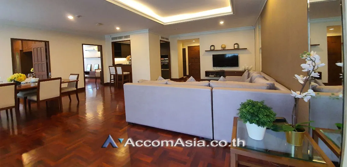 unit 2 Bedrooms  Apartment For Rent in Ploenchit, Bangkok  near BTS Ploenchit (AA30008)