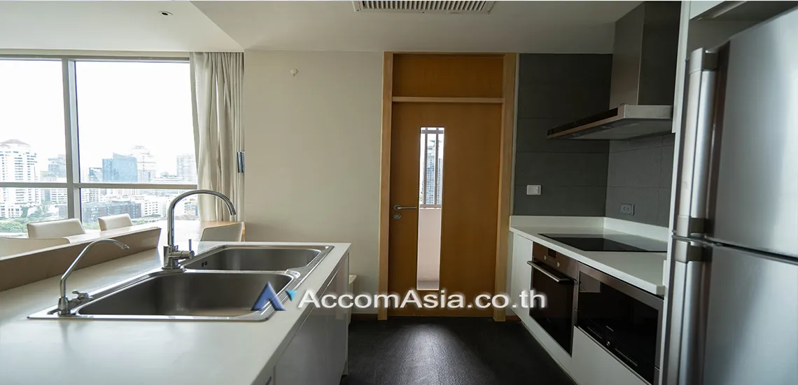 unit 2 Bedrooms  Condominium For Rent in Sukhumvit, Bangkok  near BTS Thong Lo (AA30013)