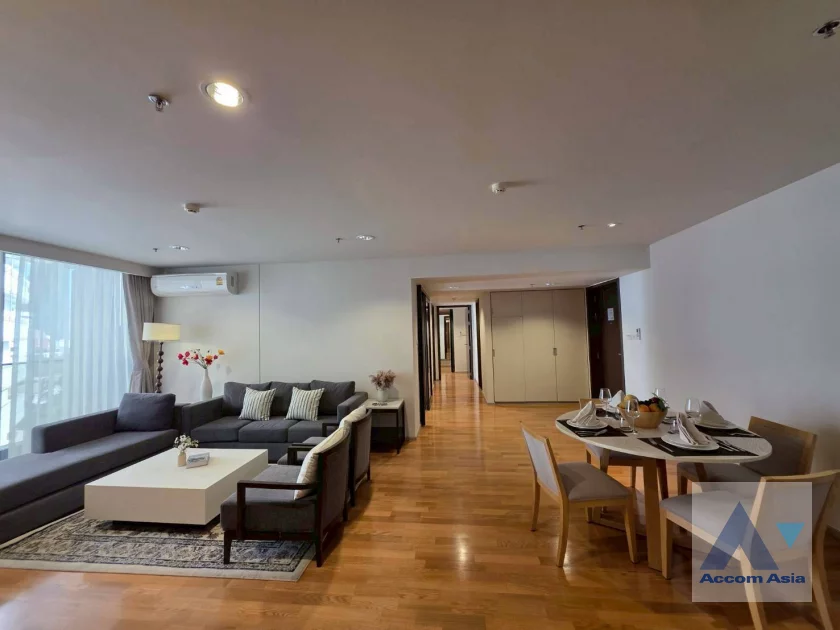 4  3 br Apartment For Rent in Sukhumvit ,Bangkok BTS Phrom Phong at Modern Apartment AA30017