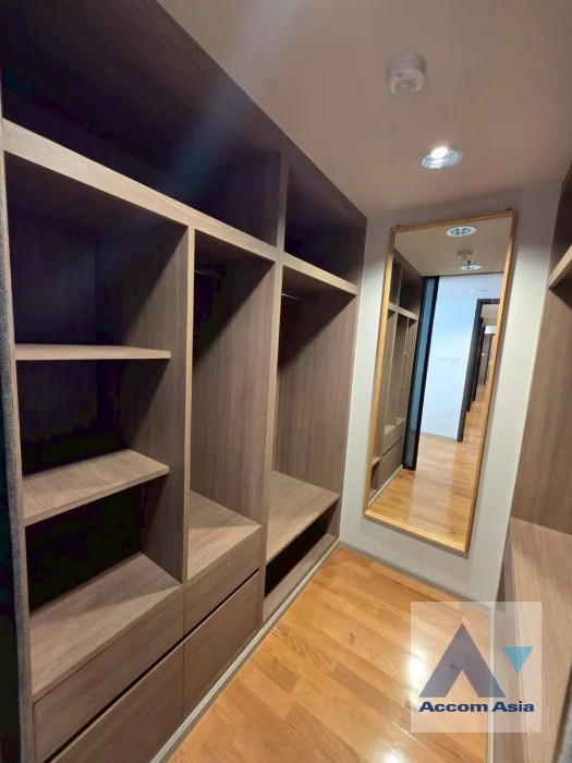 17  3 br Apartment For Rent in Sukhumvit ,Bangkok BTS Phrom Phong at Modern Apartment AA30017