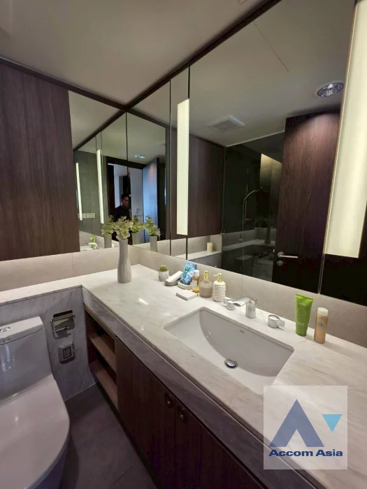 18  3 br Apartment For Rent in Sukhumvit ,Bangkok BTS Phrom Phong at Modern Apartment AA30017
