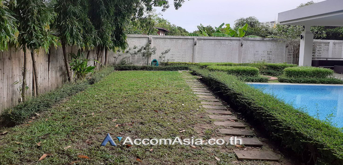 10  4 br House For Rent in Pattanakarn ,Bangkok BTS On Nut at Panya Pattanakarn Village AA30025