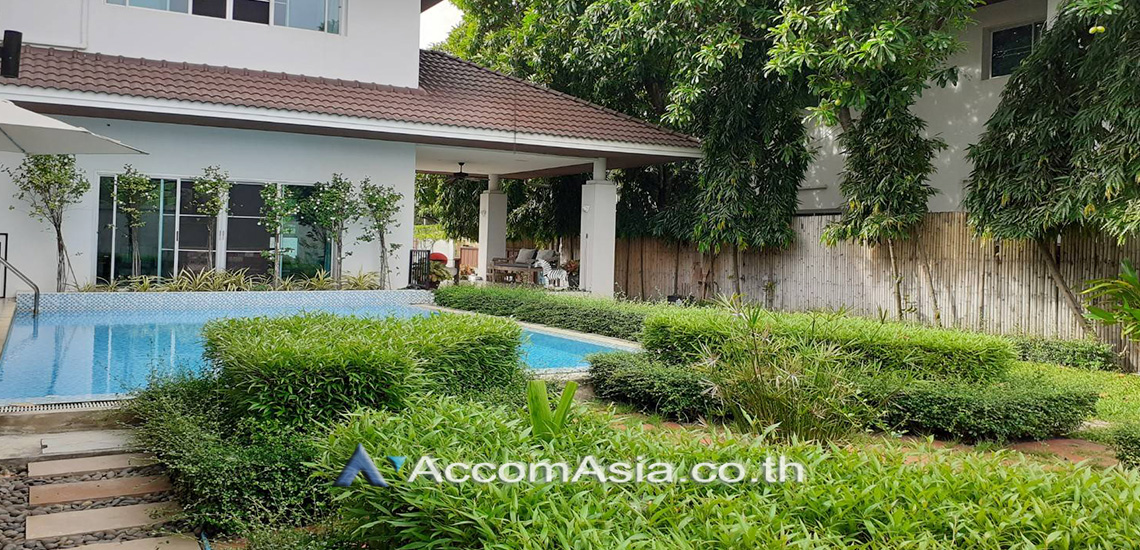 9  4 br House For Rent in Pattanakarn ,Bangkok BTS On Nut at Panya Pattanakarn Village AA30025