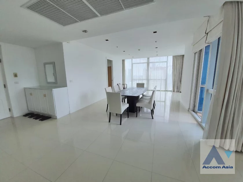 unitFully Furnished |  4 Bedrooms  Condominium For Rent in Ploenchit, Bangkok  near BTS Ploenchit (AA30043)