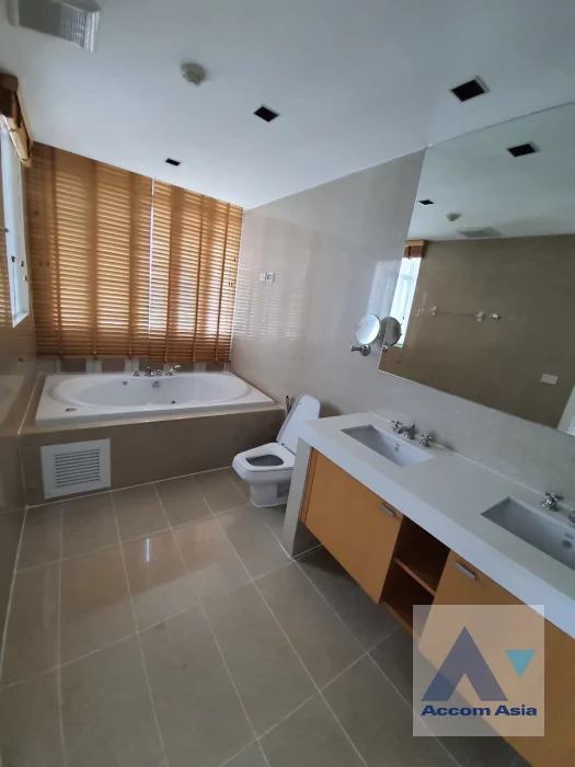 13  4 br Condominium For Rent in Ploenchit ,Bangkok BTS Ploenchit at Athenee Residence AA30043