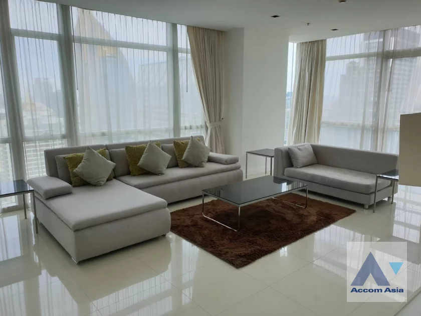 unitFully Furnished |  4 Bedrooms  Condominium For Rent in Ploenchit, Bangkok  near BTS Ploenchit (AA30043)