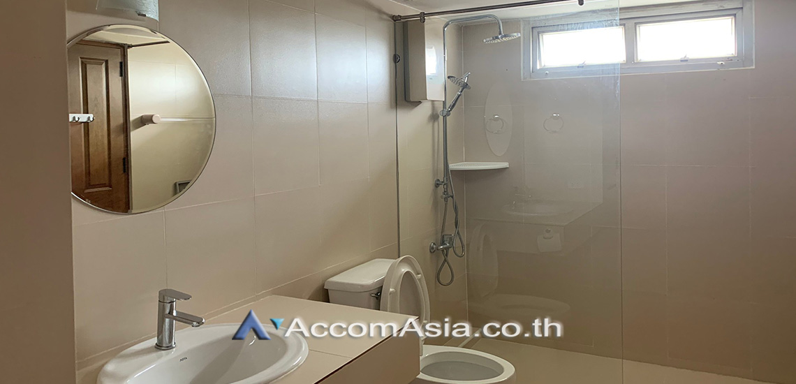 11  3 br Apartment For Rent in Sukhumvit ,Bangkok BTS Ekkamai at Ideal Place For Big Families AA30051