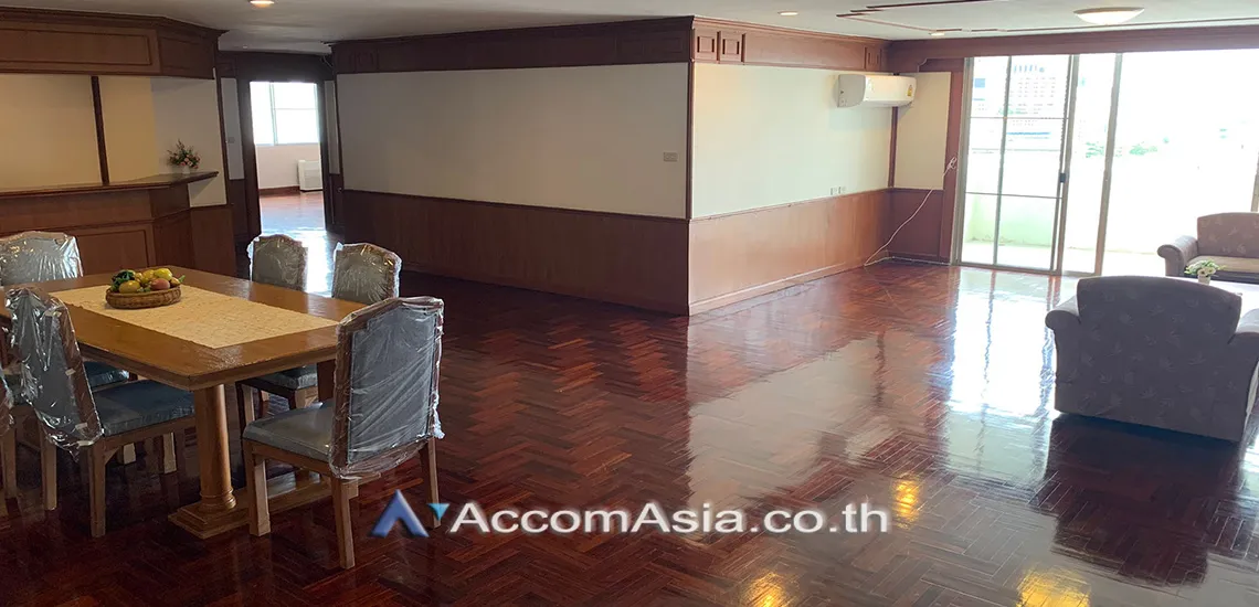unitPet friendly |  3 Bedrooms  Apartment For Rent in Sukhumvit, Bangkok  near BTS Ekkamai (AA30051)