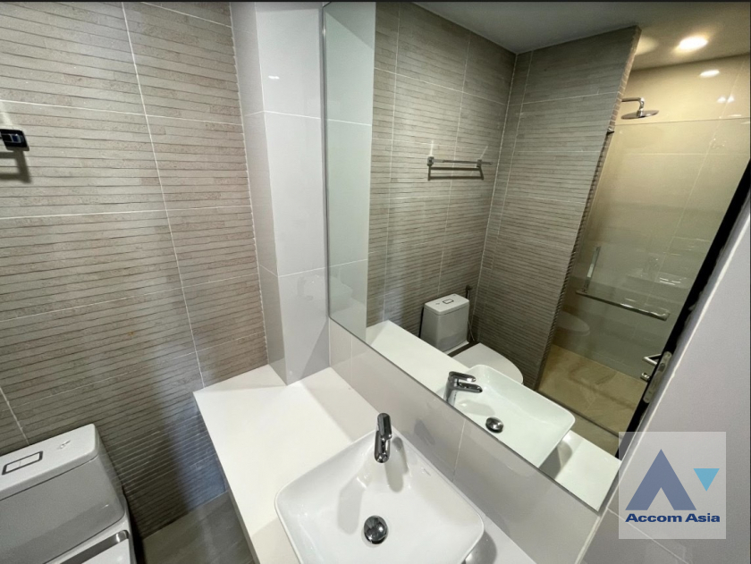 33  5 br House for rent and sale in Sukhumvit ,Bangkok BTS Phra khanong AA30059