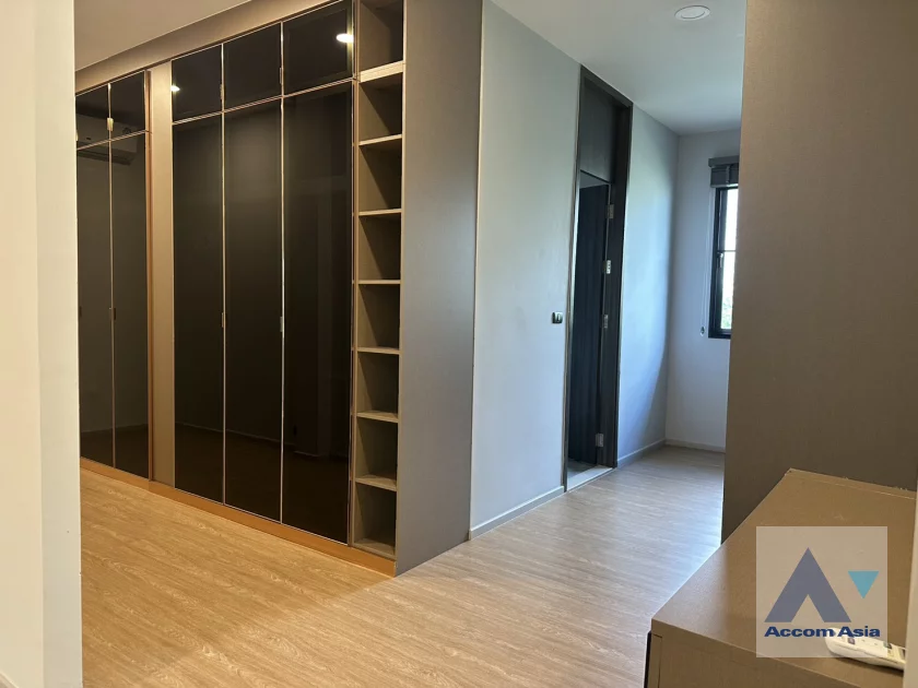 54  5 br House for rent and sale in Sukhumvit ,Bangkok BTS Phra khanong AA30059