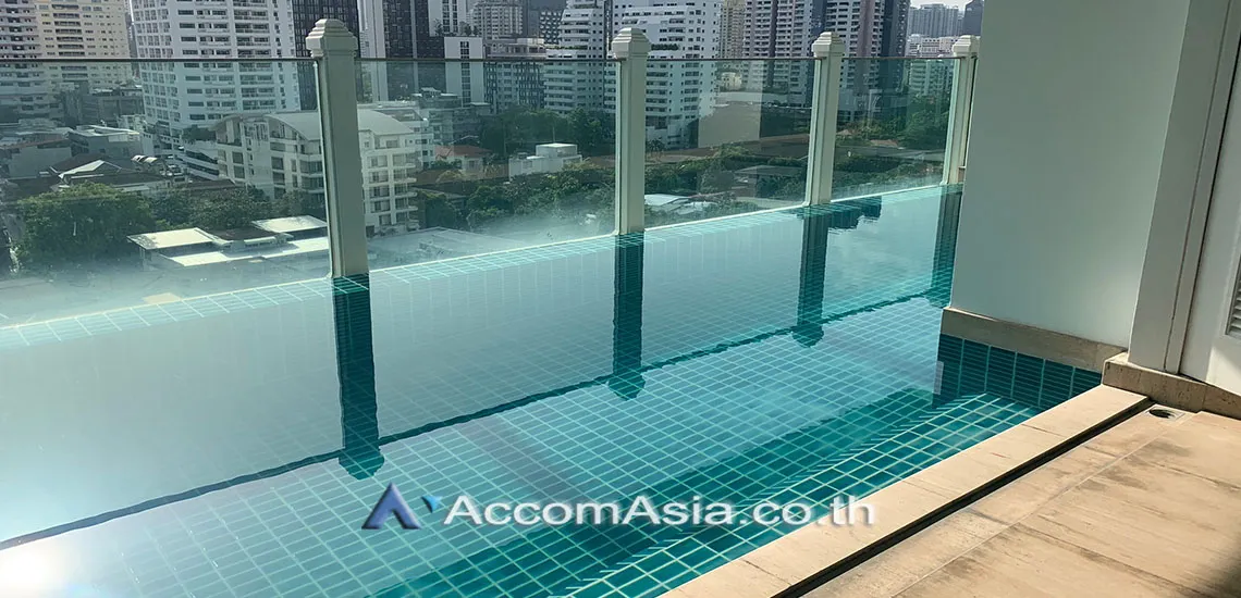 Huge Terrace, Private Swimming Pool |  Le Raffine Sukhumvit 39 Condominium  2 Bedroom for Rent BTS Phrom Phong in Sukhumvit Bangkok