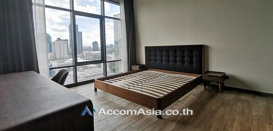 unit 2 Bedrooms  Condominium For Rent in Sukhumvit, Bangkok  near MRT Phetchaburi (AA30119)