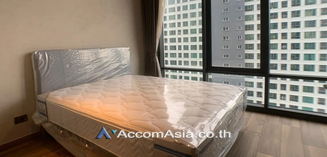 unit 2 Bedrooms  Condominium For Rent in Sukhumvit, Bangkok  near MRT Phetchaburi (AA30120)