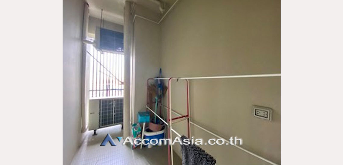 5  2 br Condominium For Rent in Sukhumvit ,Bangkok BTS Asok at The Room Sukhumvit 21 AA30135