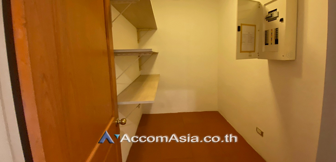 11  3 br Condominium for rent and sale in Sukhumvit ,Bangkok BTS Ekkamai at Cross Creek AA30151