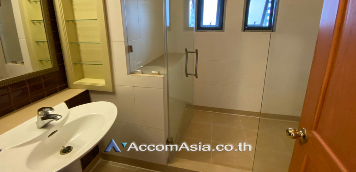 8  3 br Condominium for rent and sale in Sukhumvit ,Bangkok BTS Ekkamai at Cross Creek AA30151