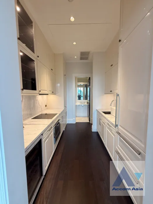 5  2 br Condominium for rent and sale in Ploenchit ,Bangkok BTS Ploenchit at 98 Wireless AA30155