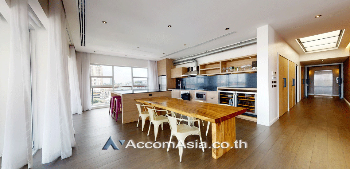 6  4 br Condominium For Rent in Sukhumvit ,Bangkok BTS Ekkamai at Penthouse Condominium 3 AA30156