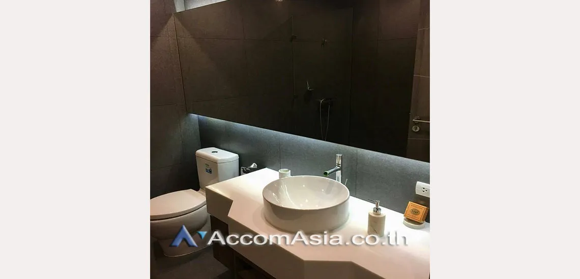 8  2 br Condominium For Rent in Sukhumvit ,Bangkok MRT Queen Sirikit National Convention Center at Trapezo Sukhumvit 16 AA30175