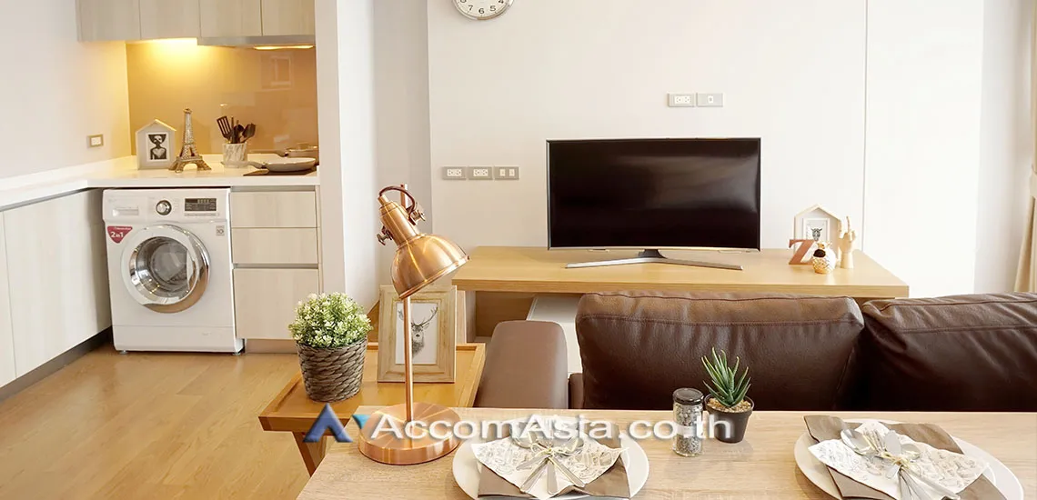 unit 1 Bedroom  Condominium For Rent & Sale in Sukhumvit, Bangkok  near BTS Phrom Phong (AA30180)