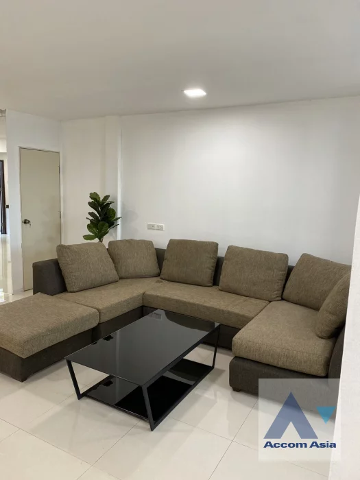  2  3 br Townhouse For Rent in Sukhumvit ,Bangkok BTS Phrom Phong AA30214