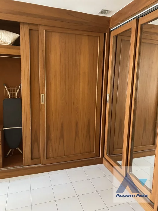 5  3 br Townhouse For Rent in Sukhumvit ,Bangkok BTS Phrom Phong AA30214