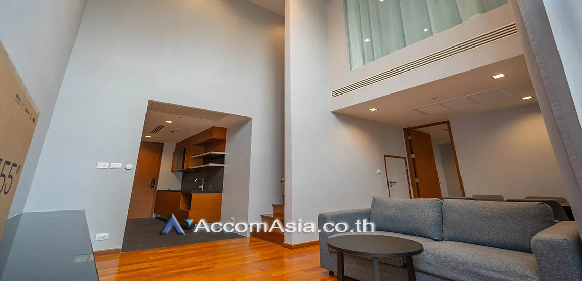 Private Swimming Pool, Duplex Condo, Pet friendly condominium for rent in Sukhumvit, Bangkok Code AA30240