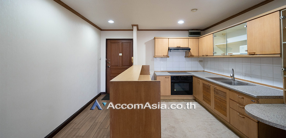  1  1 br Condominium For Rent in Silom ,Bangkok BTS Chong Nonsi at Pearl Garden AA30260