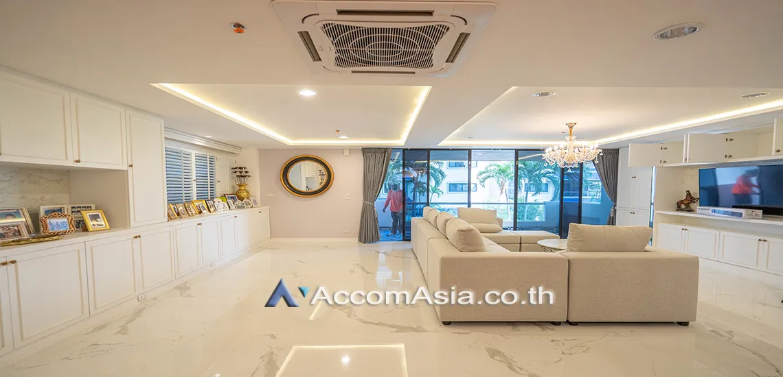 unitPet friendly |  3 Bedrooms  Condominium For Rent in Sukhumvit, Bangkok  near MRT Sukhumvit - BTS Asok (AA30275)