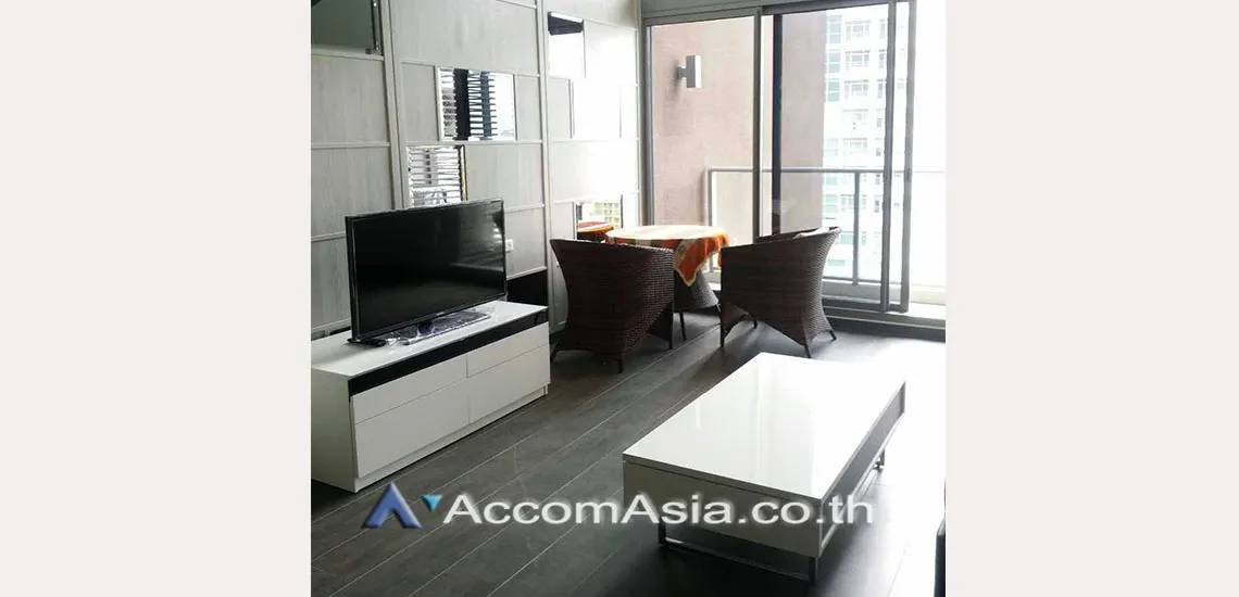 unitDuplex Condo |  1 Bedroom  Condominium For Rent in Sukhumvit, Bangkok  near BTS Ekkamai (AA30320)
