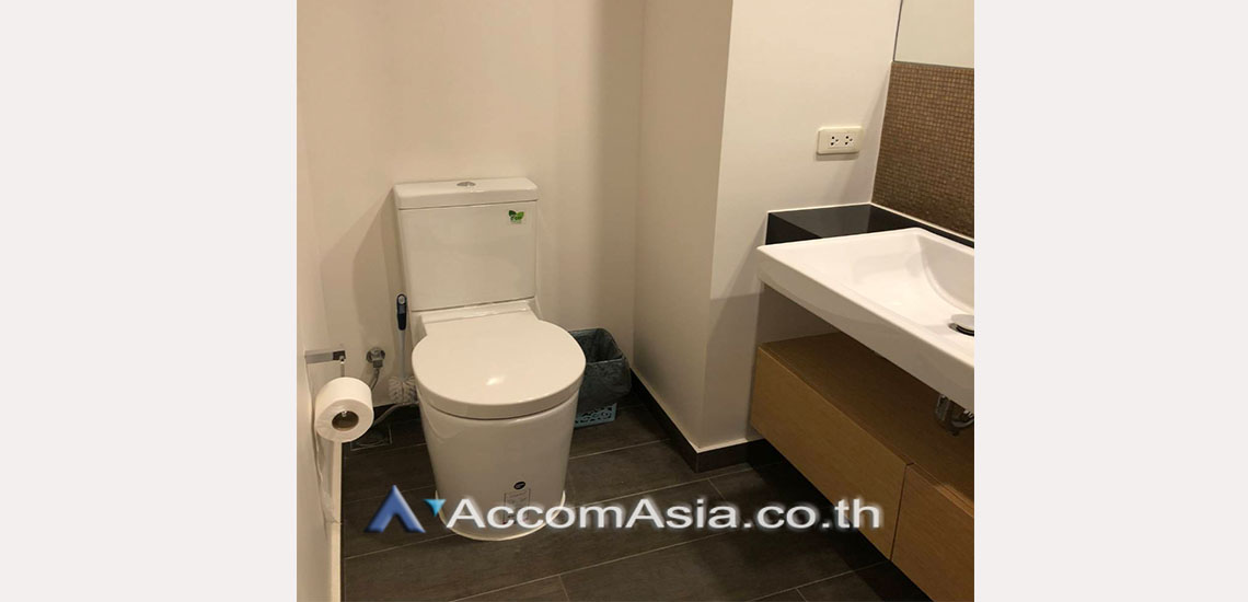 9  1 br Condominium For Rent in Sukhumvit ,Bangkok BTS Ekkamai at The Lofts Ekkamai  AA30320