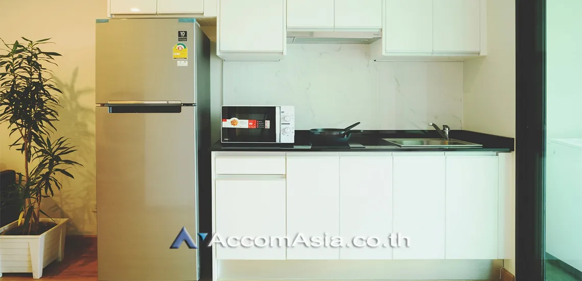unit 1 Bedroom  Apartment For Rent in Sukhumvit, Bangkok  near BTS Ekkamai (AA30323)