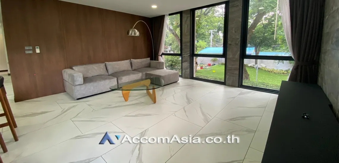  2  2 br Apartment For Rent in Sukhumvit ,Bangkok BTS Phrom Phong at Modern Apartment AA30333
