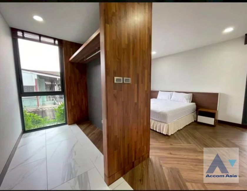 10  2 br Apartment for rent and sale in Sukhumvit ,Bangkok BTS Phrom Phong at Modern Apartment AA30333